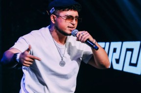 关于费耶诺德训练开放日；加时末段手感冰凉引欢呼；德国杯在即；临场指挥获称赞的信息-ky网站平台